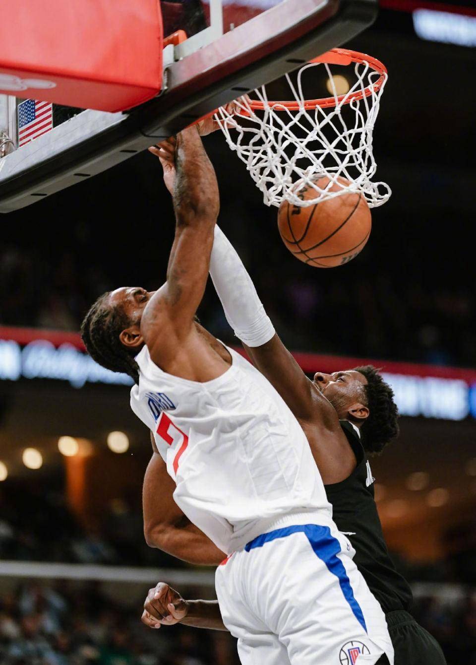 包含快船绝杀时刻，绝杀战胜点燃赛场，连续三场30+迎来胜利！的词条