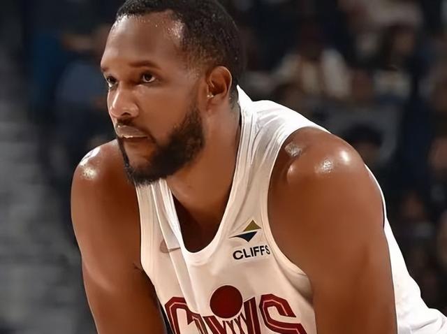 米切尔爆发新星，三连败刷新纪录，官方宣布新规球队迎来希望！