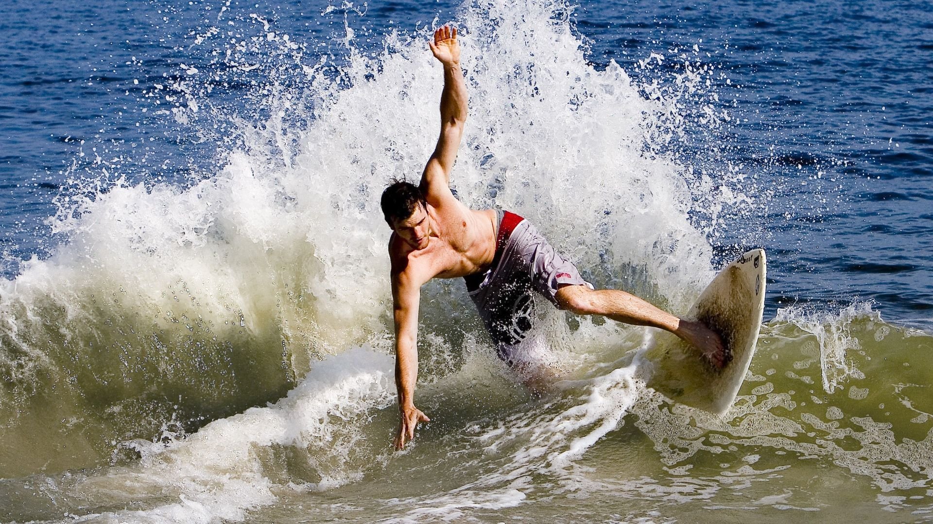 穆雷新星出色发挥表现突出,曼联前途光明!上演精彩一战