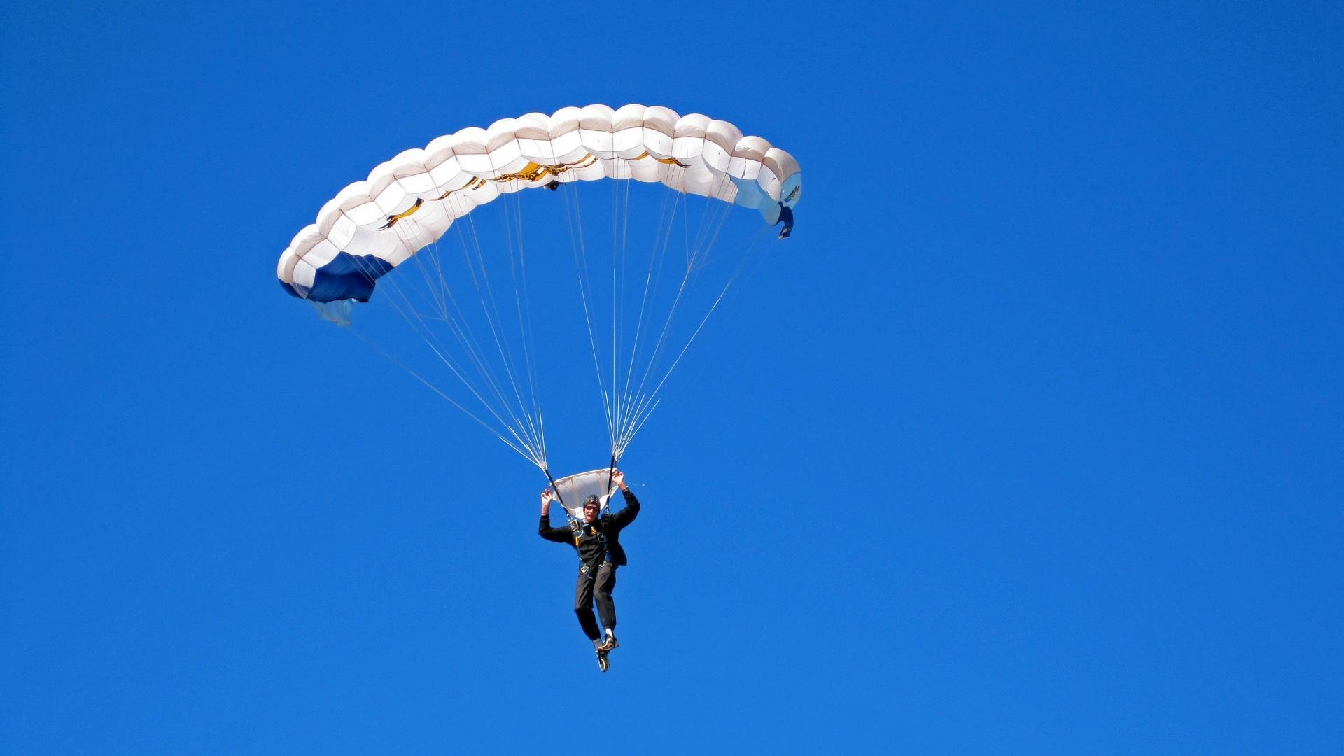 切尔西引发争议!姆巴佩官方宣布爆冷新规比赛高潮迭起